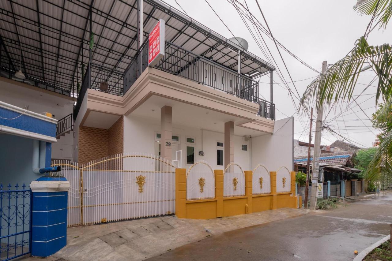 Reddoorz Syariah Near Summarecon Mall Bekasi Exterior photo